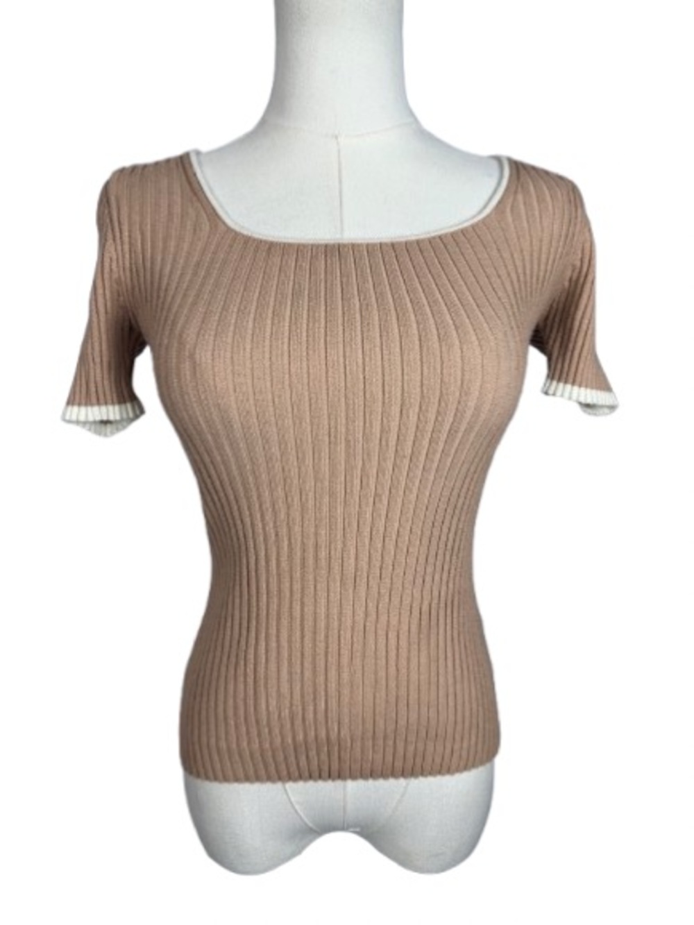 ❤️ SALE! 💙 Zesica Ribbed Scoop Neck Top in Camel with White Trim